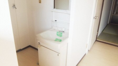 グリーンハイツの洗面所|独立洗面台付き♪