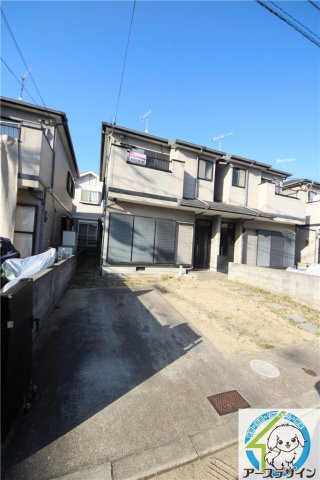 メゾン北浦の駐車場