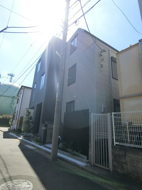 クレ　ドゥ　ボヌール　立川の外観