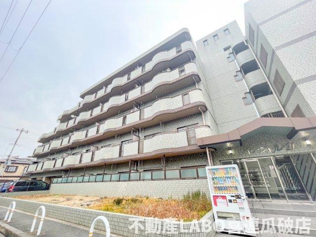 パレーシャル21の外観