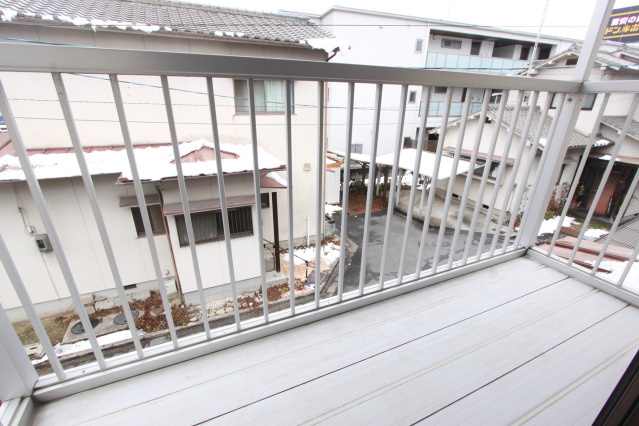 河崎貸家のバルコニー