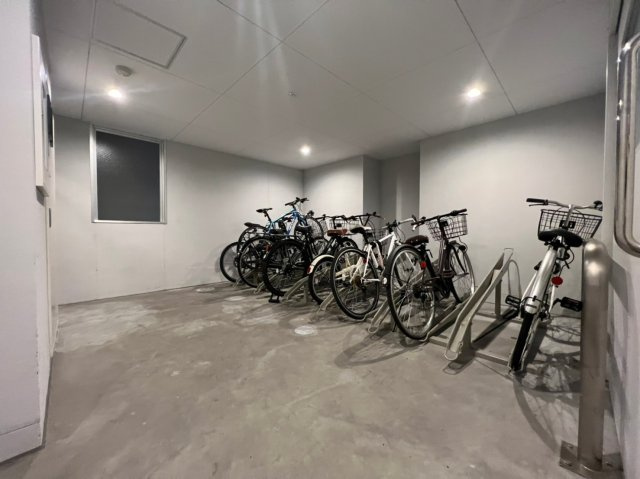 ＷＥＬＬ　ＣＯＵＲＴ　ＮＡＫＡＭＵＲＡＫＯＵＥＮ　名古屋市賃貸　仲介手数料無料の駐車場|駐輪場