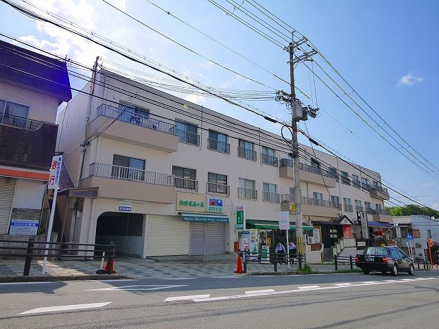 コーポ学園前　東棟