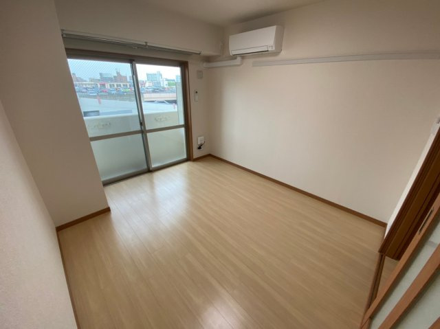 ワイズタワー新栄　名古屋市賃貸　仲介手数料無料の居間・リビング