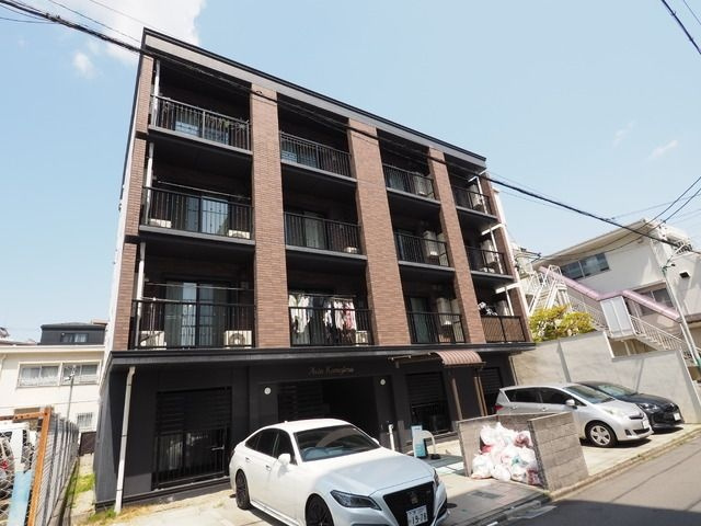 ＡＸＩＡ亀島の外観