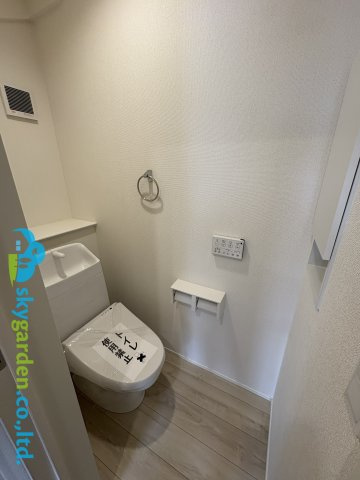 茅ヶ崎市萩園 第１期 １号棟のトイレ|コンパクトで使いやすいトイレです