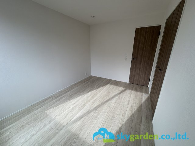 茅ヶ崎市萩園 第１期 １号棟の洋室|個人の部屋や寝室として使える洋室です