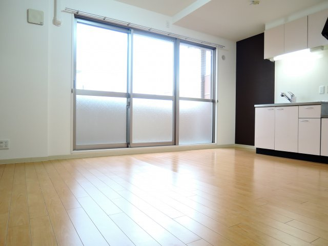 ラマージュⅠの居間・リビング