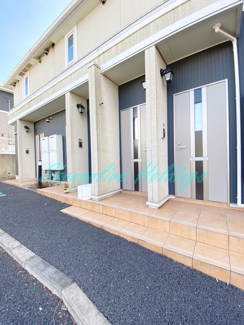 シュティル森崎のエントランス