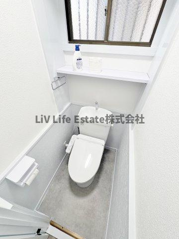 西東京市芝久保町3丁目戸建のトイレ
