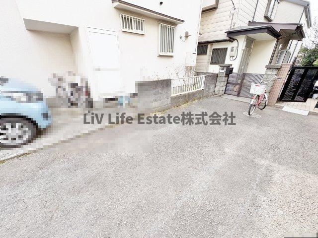 西東京市芝久保町3丁目戸建のエントランス