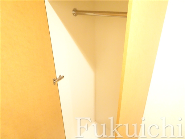 ルーブル学芸大学六番館の収納