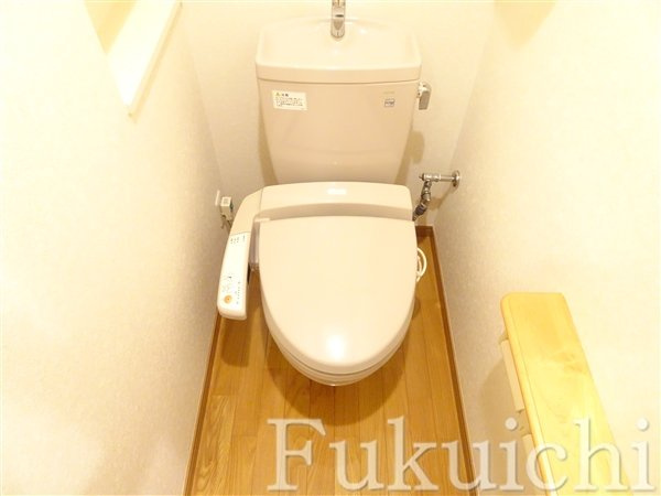 ルーブル学芸大学六番館のトイレ