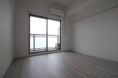 【居間・リビング】 | エスリードレジデンス大阪ザ・クラス | 室内