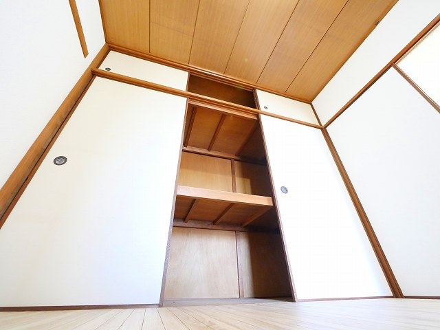 帝塚山ガーデンハイツ1号の収納