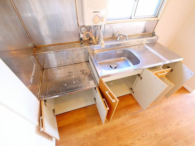 帝塚山ガーデンハイツ1号のキッチン