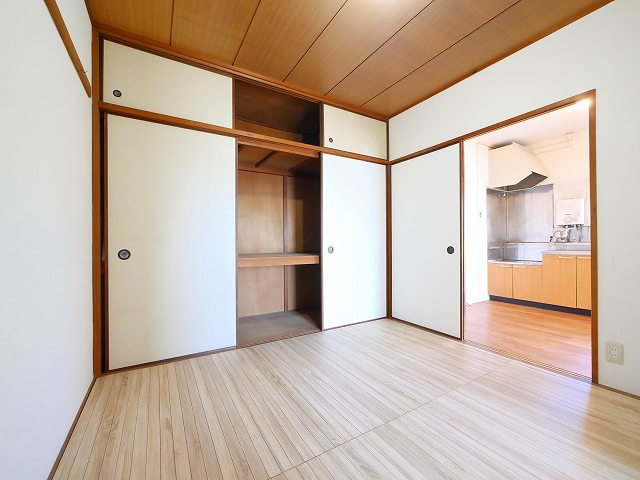 帝塚山ガーデンハイツ1号の和室