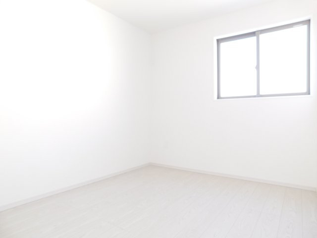 名古屋市中川区尾頭橋２丁目の新築一戸建の洋室|◇３階洋室◇　　明るい洋室４．５帖