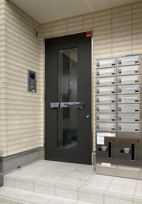 リブリ・新都心Ⅱのエントランス