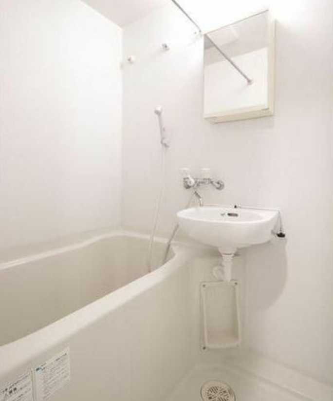 ヴェルト三軒茶屋　分譲賃貸　家具家電付きに変更可　ペット相談の浴室