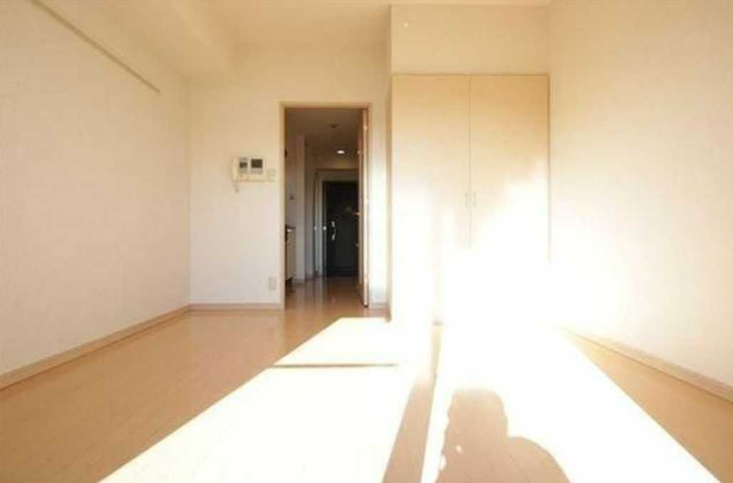 ヴェルト三軒茶屋　分譲賃貸　家具家電付きに変更可　ペット相談の居間・リビング