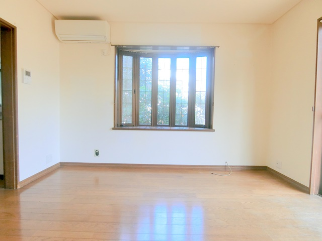 南馬込3丁目戸建ての居間・リビング|LD