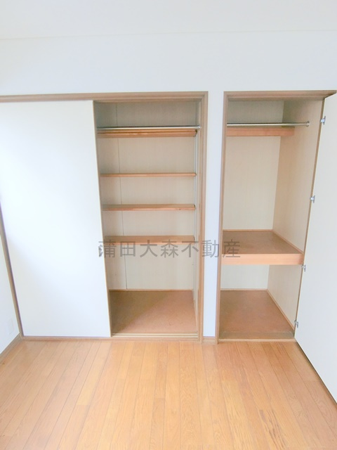 南馬込3丁目戸建ての設備|2階の洋室9帖の収納