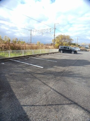 サンハイムＢの駐車場