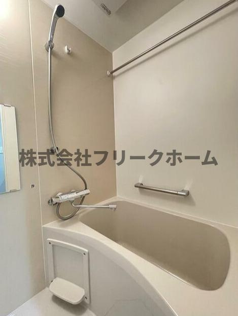 武蔵野市吉祥寺東町２丁目の賃貸マンションの浴室