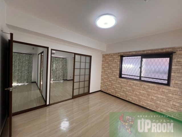 ロイヤルステージの居間・リビング