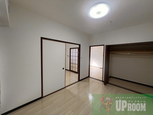 ロイヤルステージの居間・リビング