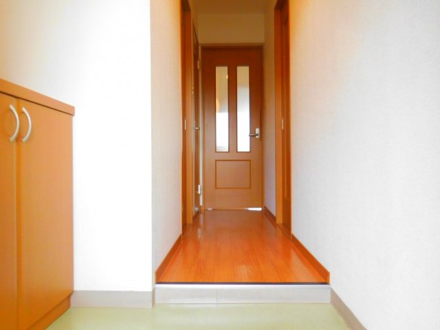 アムールカセイの玄関