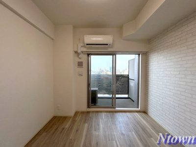 【居間・リビング】 | プレサンス新栄ユリシス | こちらのリビングで趣味の時間をお楽しみください