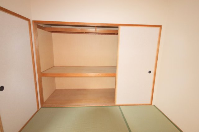 タラ生駒Ⅱの収納