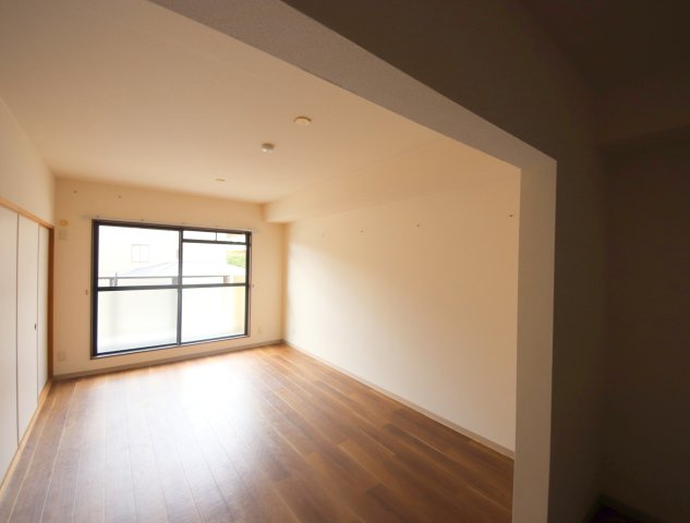 タラ生駒Ⅱの居間・リビング