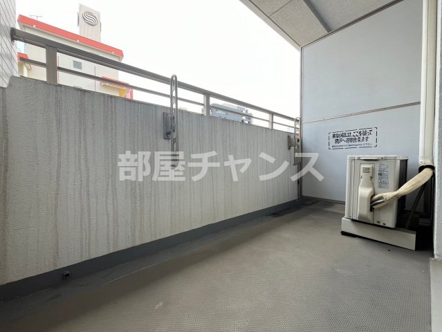 レジディア久屋大通のバルコニー