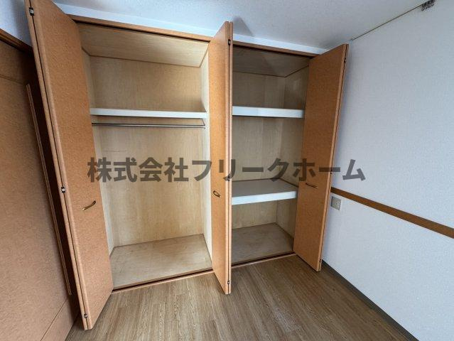 小金井市緑町４丁目の賃貸マンションの収納