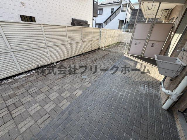 小金井市緑町４丁目の賃貸マンションのバルコニー