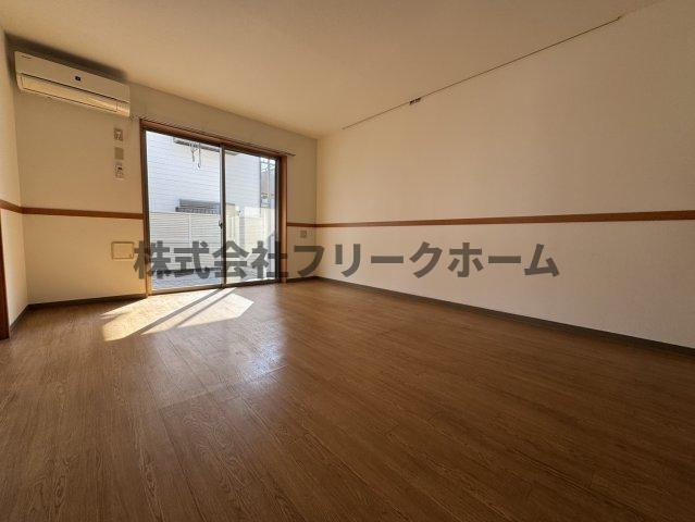 小金井市緑町４丁目の賃貸マンションの居間・リビング