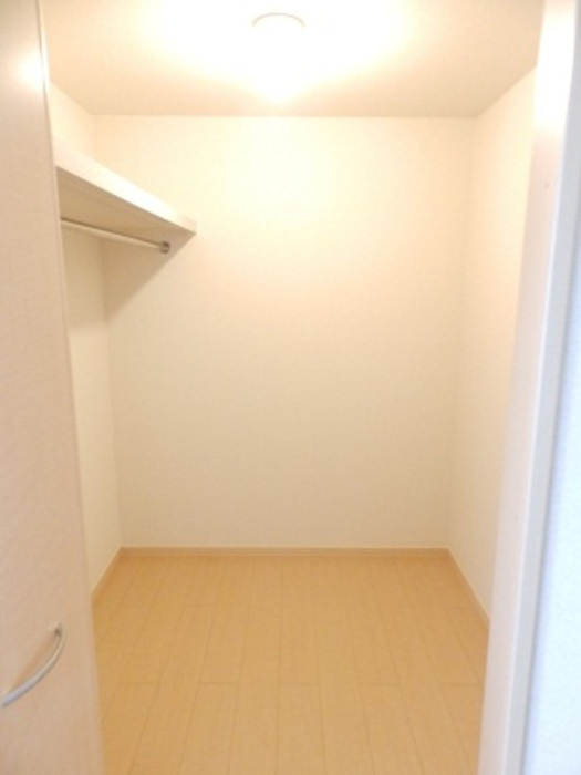 ハピネスA棟の収納