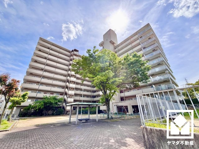 丹波橋日光ハイツの外観