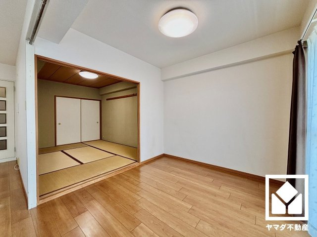 丹波橋日光ハイツの洋室