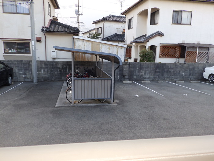 カーサエスペランザ　B棟の駐車場