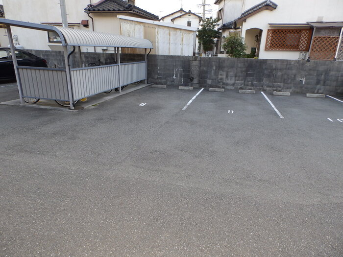 カーサエスペランザ　B棟の駐車場