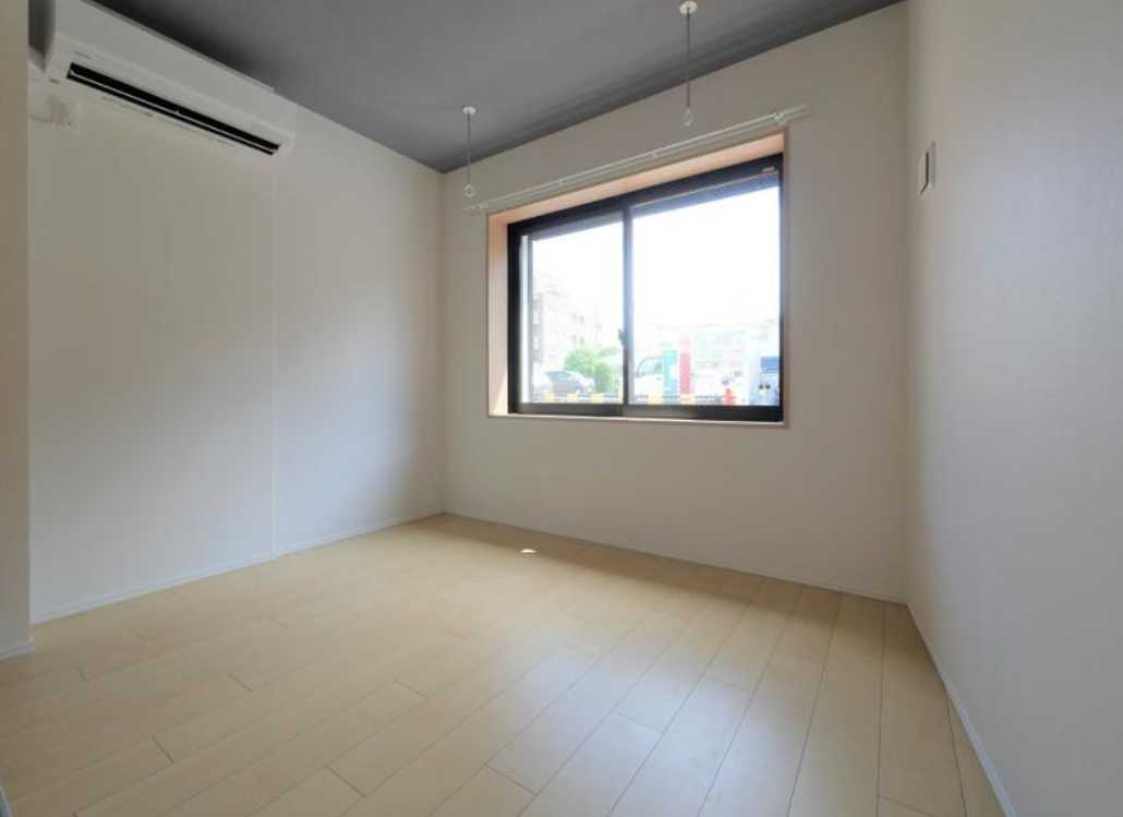 ラフィスタ二子玉川　築浅　分譲賃貸　ペット相談の居間・リビング