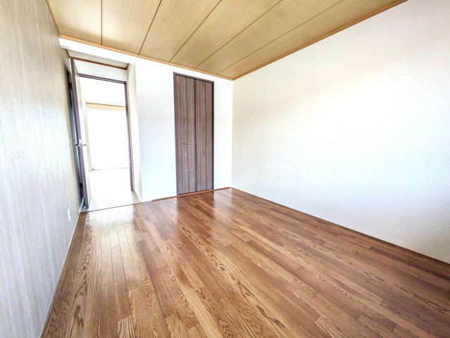 サンパレス小山A