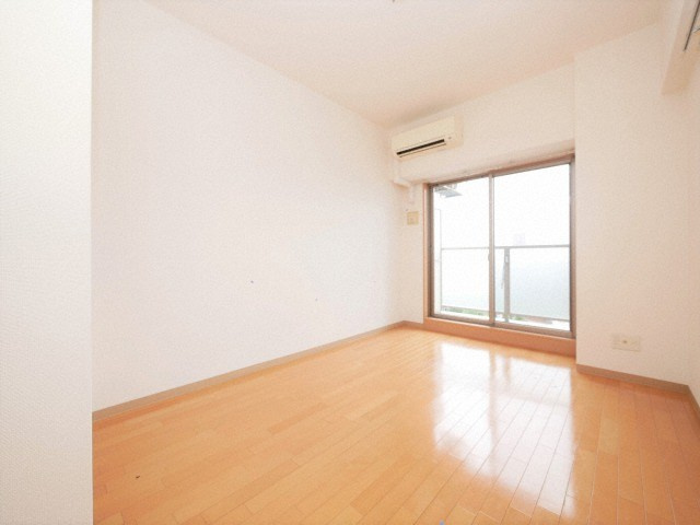 エステムコート梅田・天神橋リバーフロントの居間・リビング