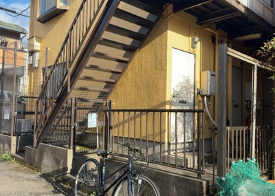 【外観】 | アパート | 最寄り駅が近いなどの交通アクセスが良い土地だと暮らしやすいですよね。通勤・通学の観点から土地を選ぶことも大切です！自身や家族のライフワークからあったの物件を探しましょう！当社営業がお力になります！