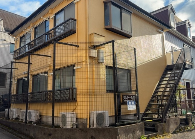【外観】 | アパート | 土地購入を検討されている場合、境界杭がない状態で購入してしまうと境界確定測量をする必要があり、費用がかかります。購入の前に、売主、隣土地所有者立ち合いのもと境界を確定し境界杭を設置するのがベストです。