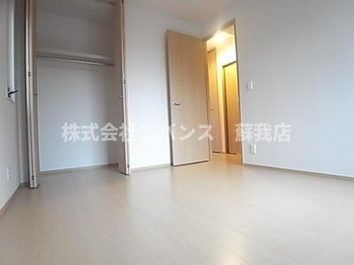 【寝室】 | グロリアス | 寝室にいかがでしょうか